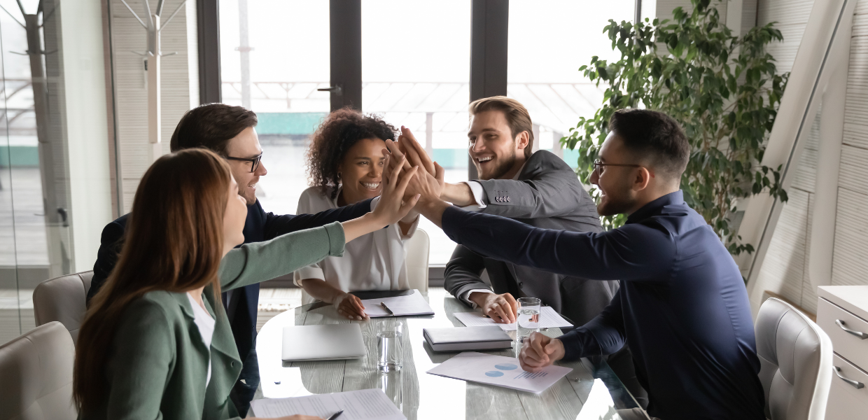 Leia mais sobre o artigo Como engajar participantes em eventos corporativos: 7 táticas