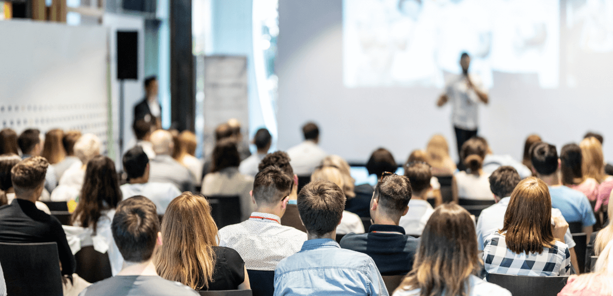 Leia mais sobre o artigo Como planejar um seminário inesquecível